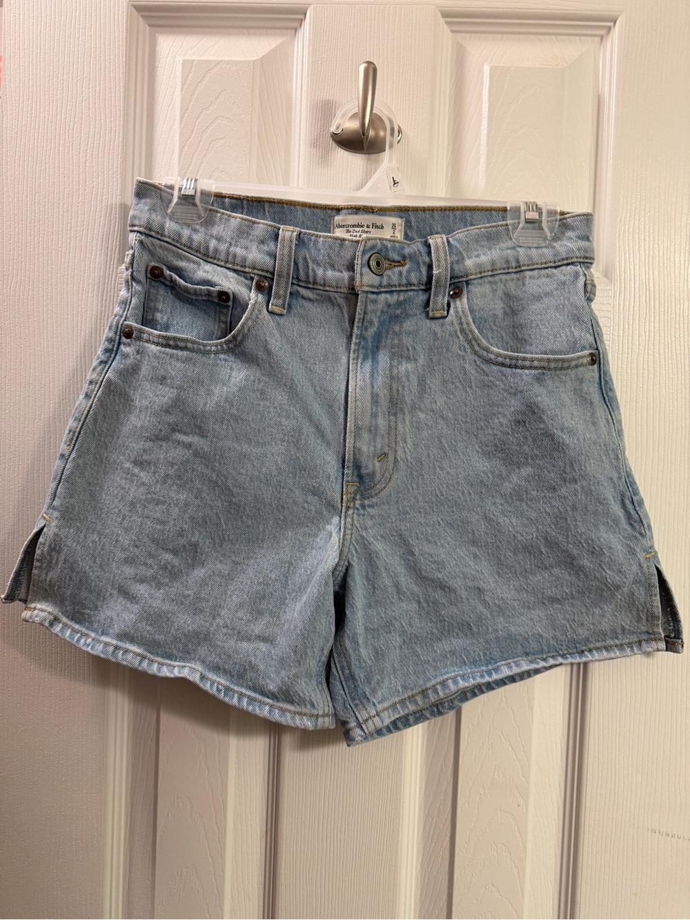 Abercrombie & Fitch The Dad Short High Rise